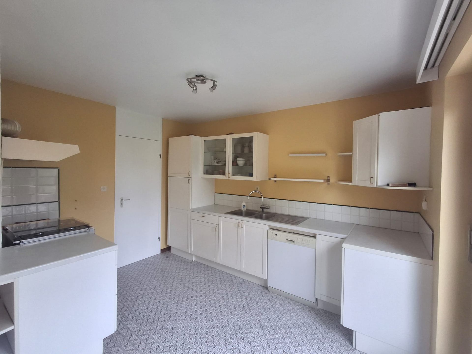 Cuisine — après (jaune doux lumineux)